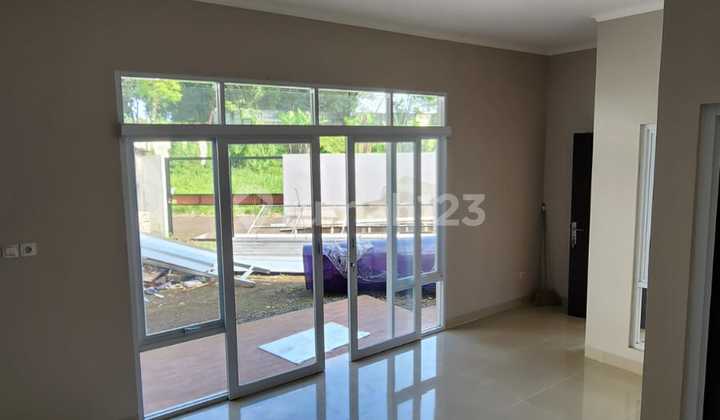 Cheap Sale Minimalist 2-Story House in Taman Kopo Ketapang Cheap Sale Minimalist 2-Story House in Taman Kopo Ketapang