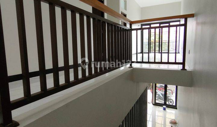 DIJUAL RUMAH BARU STRATEGIS 2 LANTAI DI TAMAN KOPO INDAH 1