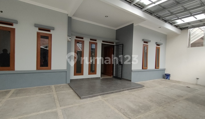 For Rent: Strategic Ready-to-Occupy House in Taman Kopo Indah