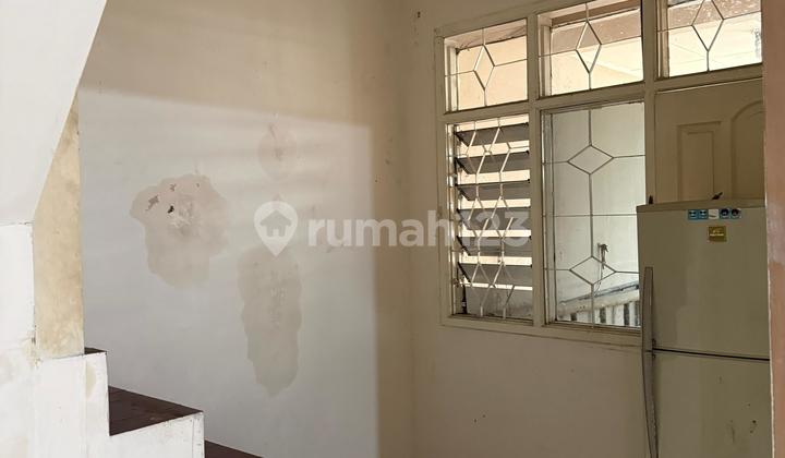 For Quick Sale: Ready-to-Live-in House in Taman Kopo Indah 2