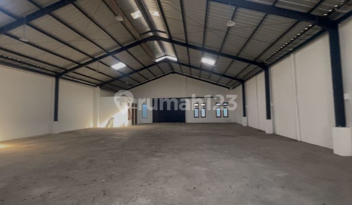 Dijual Gudang Bagus Strategis di Jalan Kusnan Cirebon