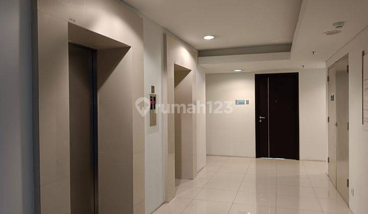 Apartment 2BR Booking 20 Juta Langsung Akad Fas Lengkap Strategis 8