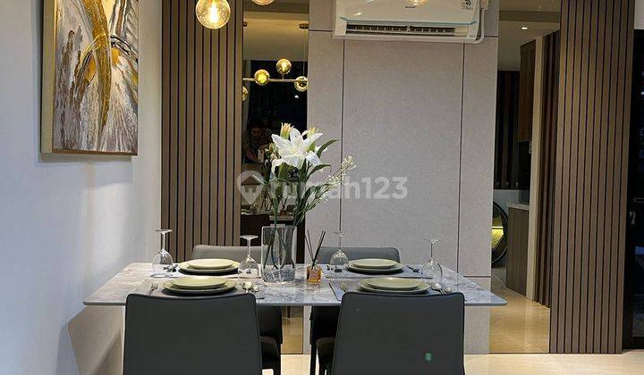 New Exclusive Residence With Rooftop Split Level 3 Flr Strategis 8