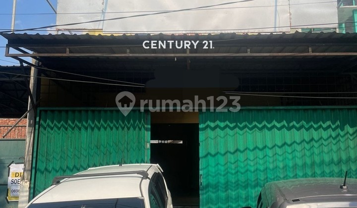 SHOPHOUSE WITH A STRATEGIC LOCATION IN THE SAMBIROTO AREA OF SEMARANG 1