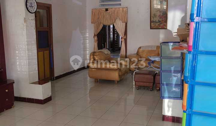 Disewakan Rumah Di Jalan Kemuning Semarang Tengah 2