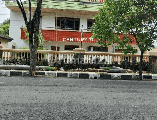 SPACIOUS HOTEL IN THE RELIGIOUS TOURISM BUSINESS CENTER OF PATI