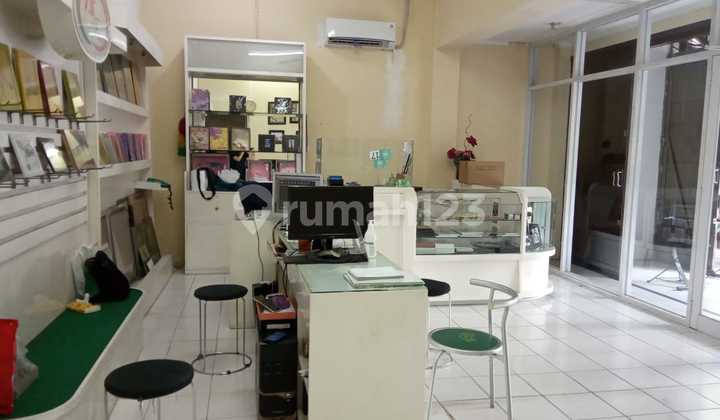 Shop for Sale in Hayam Wuruk, Yogyakarta Shop for Sale in Hayam Wuruk, Yogyakarta