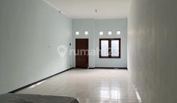 Ready-to-Use 2-Story Shophouse in East Semarang, Strategic Location 1