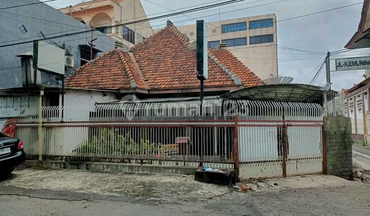 Disewakan Rumah Di Jalan Kemuning Semarang Tengah 1