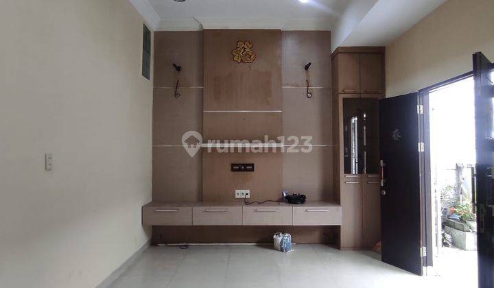 Rumah Lebar 5 Meter Jl Tirtosari Komplek 2 Daerah Mandala 2