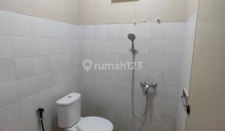 Rumah Termantap 1,5 tingkat Full Furnished Daerah Sunggal komplek Taman Kasuari