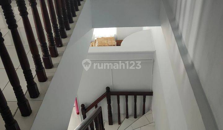 Rumah Termantap 1,5 tingkat Full Furnished Daerah Sunggal komplek Taman Kasuari