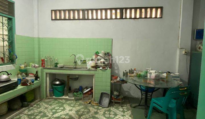 Rumah Hook daerah Asia di Jl.Pasir - Sabaruddin lebar 7m 6