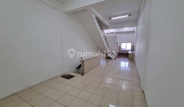 Ruko Strategis di Jl.Birgjen Katamso Area Ramai minimal sewa 2 tahun 6