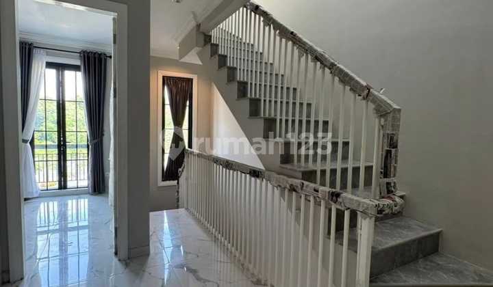 For Rent Villa House Citraland Helvetia in Excellent Condition