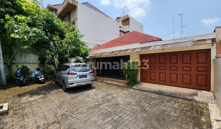Rumah di Jalan Sultan Hasanuddin Inti Kota Cocok Untuk Cafe