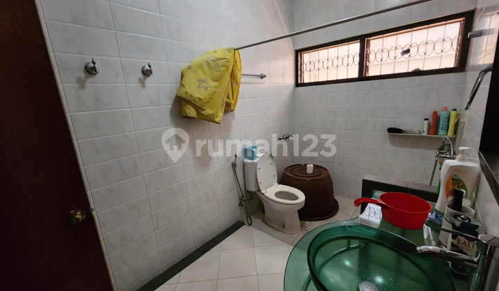 Rumah di Jalan Sultan Hasanuddin Inti Kota Cocok Untuk Cafe
