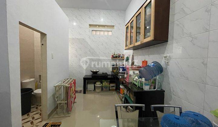 Rumah Bagus Semi Furnished SHM di Jalan Meranti, Medan 11
