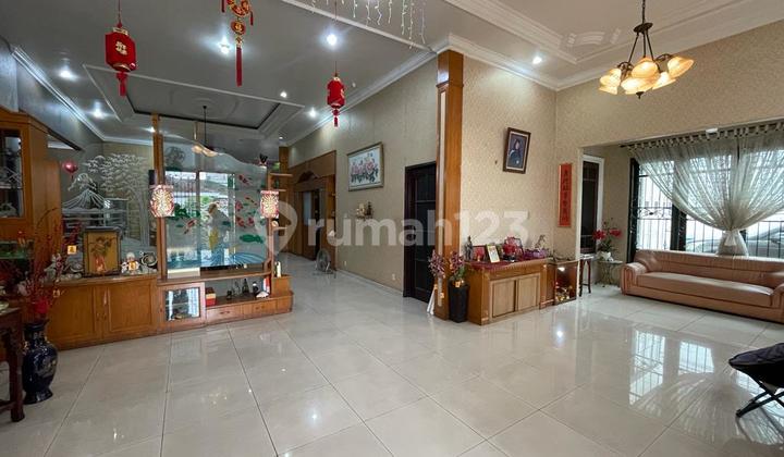 Villa Elite Medan Baru Termantap Termurah Super Strategis Daerah Bisnis Dan Cafe Ternama