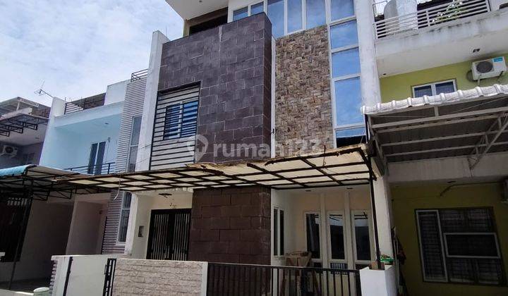 Villa Dalam Komplek Elite Komplek Mutirara Residence Termurah 1