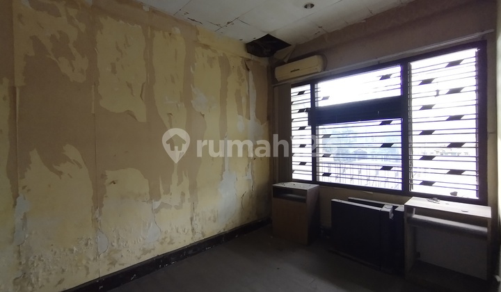 Rumah Jalan Besar S Parman Cocok Untuk Usaha Dan Kantoran 7