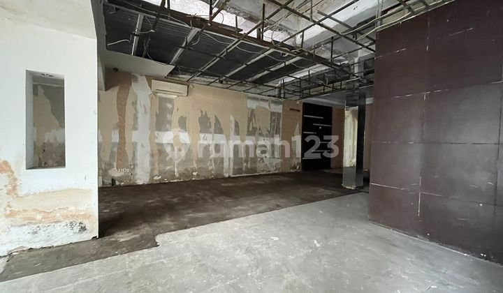 Rumah Jalan Besar S Parman Cocok Untuk Usaha Dan Kantoran 13