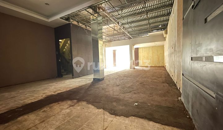 Rumah Jalan Besar S Parman Cocok Untuk Usaha Dan Kantoran 17
