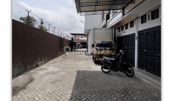 Sewa Rumah 3 Lantai Bagus SHM di Jalan Sidorukun Medan 8