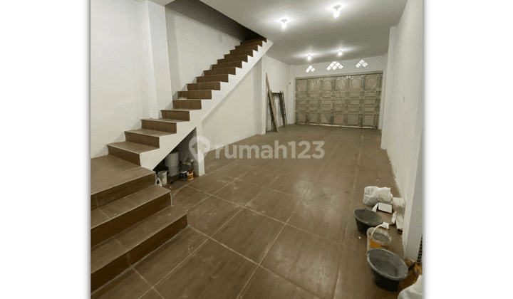 Sewa Ruko Siap Pakai 2 Lantai SHM Jalan Karya Cilincing, Medan 6
