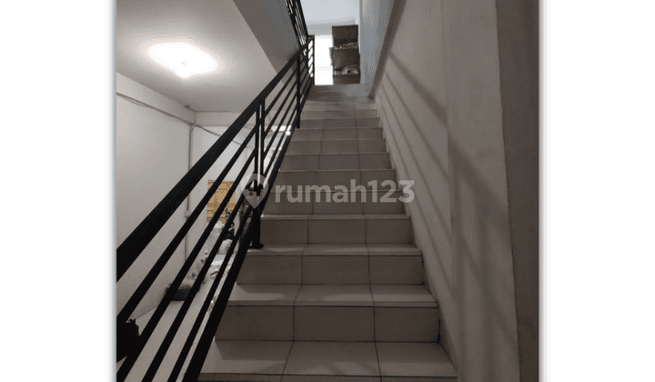 Ruko Dalam Komplek Istana Prima Katamso Siap Huni SHM 10