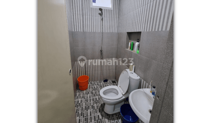 Rumah 2.5 Tingkat Siap Huni Terawat SHM di Komplek Mentari Abadi Jalan Taduan Pancing Seberang Komplek Mmtc 2