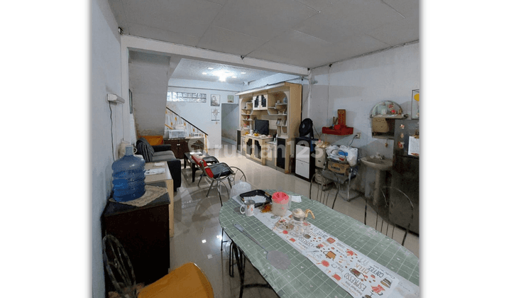 Jual Rumah Terawat Hadap Timur Dekat Sun Plaza Jalan Mahayana Medan 6