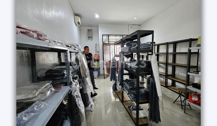 For Sale Well-Maintained House in Krakatau Area, East Medan, Sidorukun Junction Complex For Sale Well-Maintained House in Krakatau Area, East Medan, Sidorukun Junction Complex