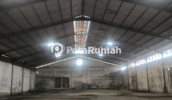 FOR RENT WAREHOUSE BUNGA RAYA II STREET - MEDAN SELAYANG FOR RENT WAREHOUSE BUNGA RAYA II STREET - MEDAN SELAYANG