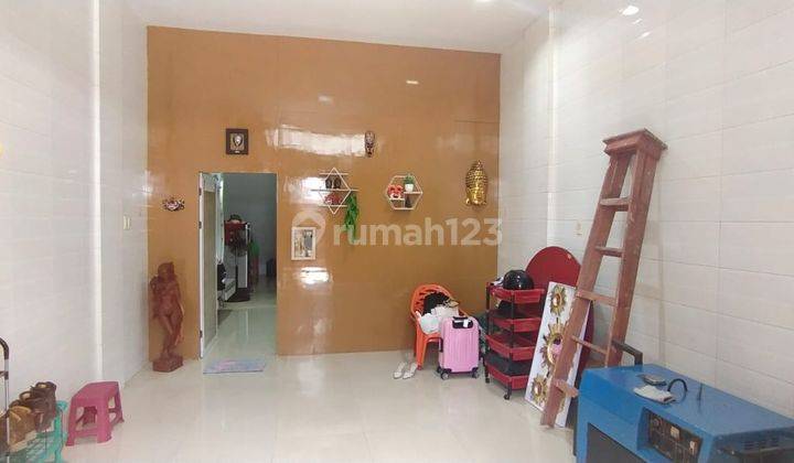 Rumah Furnished SHM di Jalan Kepiting Sampali
, Medan 4