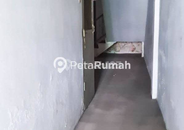Rumah 2 Lantai Unfurnished di Jalan Duyung , Medan 9