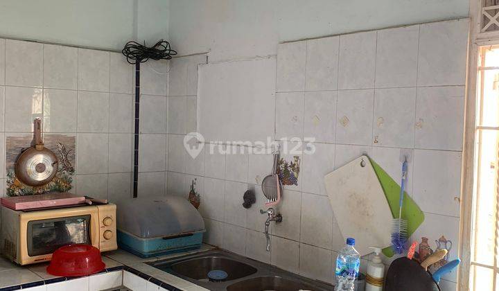 Rumah Furnished SHM di Jalan Bilal , Medan 9