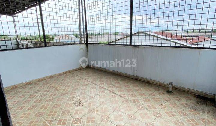 Rumah 3 Lantai SHM di Perumahan Komplek Mulia Residen., Medan 4