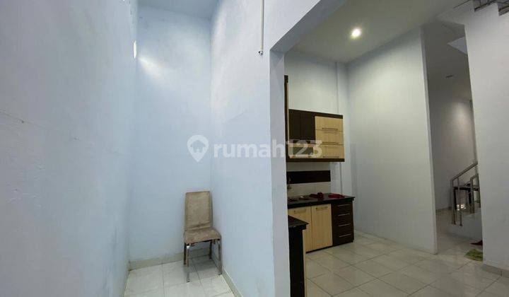 Rumah 3 Lantai SHM di Perumahan Komplek Mulia Residen., Medan 12