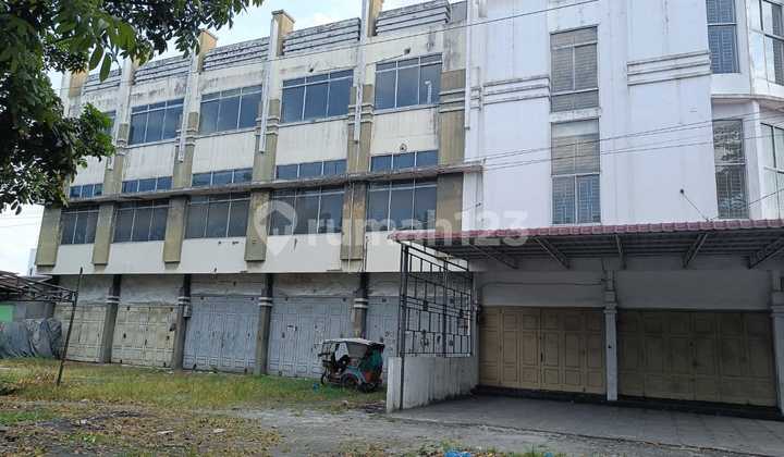 Ruko di Jalan Cemara, Medan 64 m Bagus 2