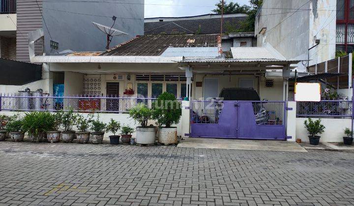 Dijual Rumah  Di Komplek Budi Kemuliaan Jl Budi Kemakmuran 1