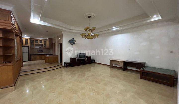 DIJUAL VILLA DI JL SAKURA KOMPLEK CEMARA ASRI  2