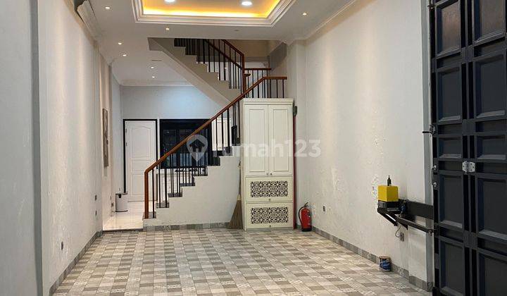 Dijual Rumah Di Komplek Takapuna Residence Jl Graha Metropolitan 2