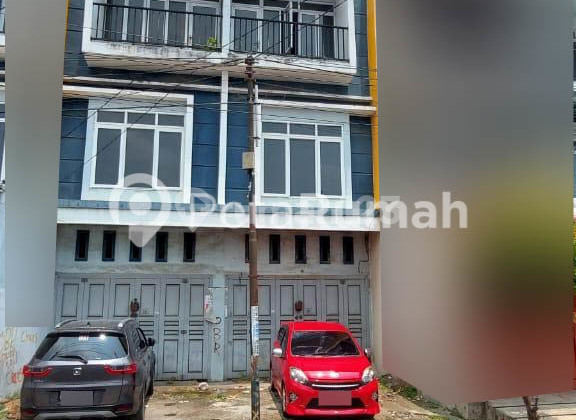 DIJUAL RUKO JALAN PUKAT BANTING IV - DAERAH AKSARA