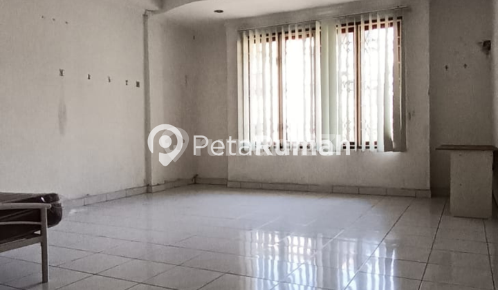For Sale Shop House on Jalan Kapten Jumhana - Sutrisno Area 2