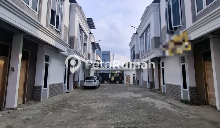 FOR SALE VILLA ON SETIA BARU STREET, SEKIP LUXE COMPLEX - SEKIP AREA