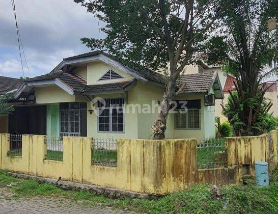 Disewakan Rumah di Jl Setia Budi Komplek Tasbih 1, Medan 1