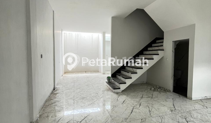 Dijual Villa Jalan Pembangunan Komplek Marivott Villas - Daerah Adam Malik