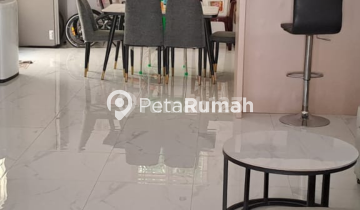 Dijual Villa Komplek Medan Resort City Cluster Volendam - Daerah Deli Tua