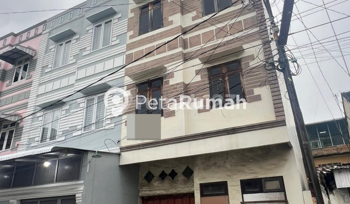 Dijual Ruko SHM 3 Lantai Di Jl Gurami